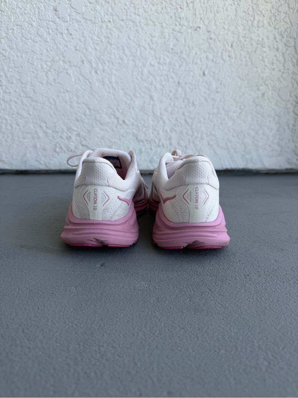 HOKA Kids’ Size 5 (Women’s 7) Clifton 10 Running Shoes Rose Cream / Dried Rose - Picture 4 of 5